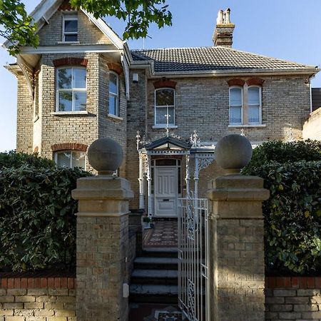 Cranborne House Hotel Пул Екстериор снимка