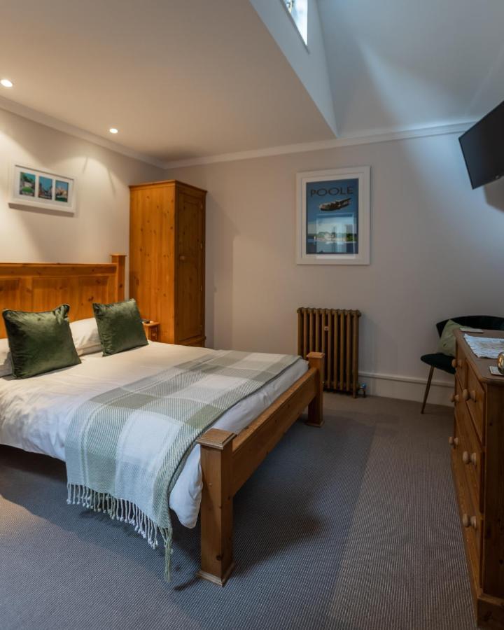 Cranborne House Hotel Пул Екстериор снимка
