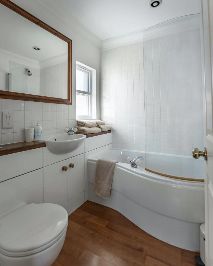 Cranborne House Hotel Пул Екстериор снимка