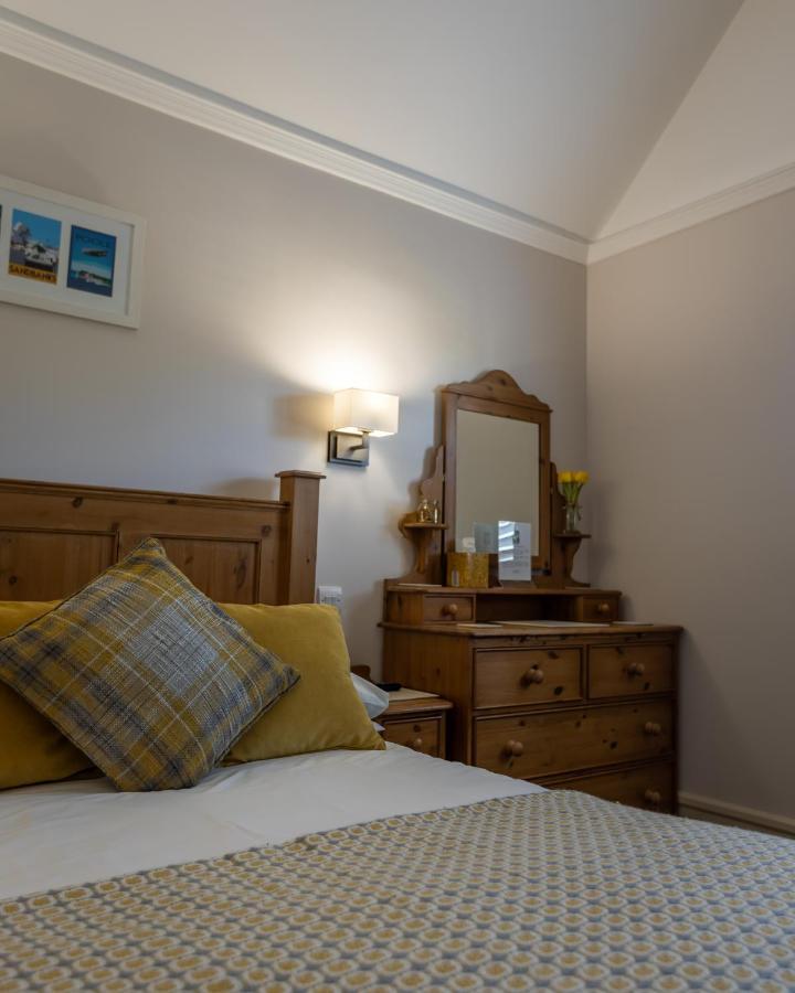 Cranborne House Hotel Пул Екстериор снимка