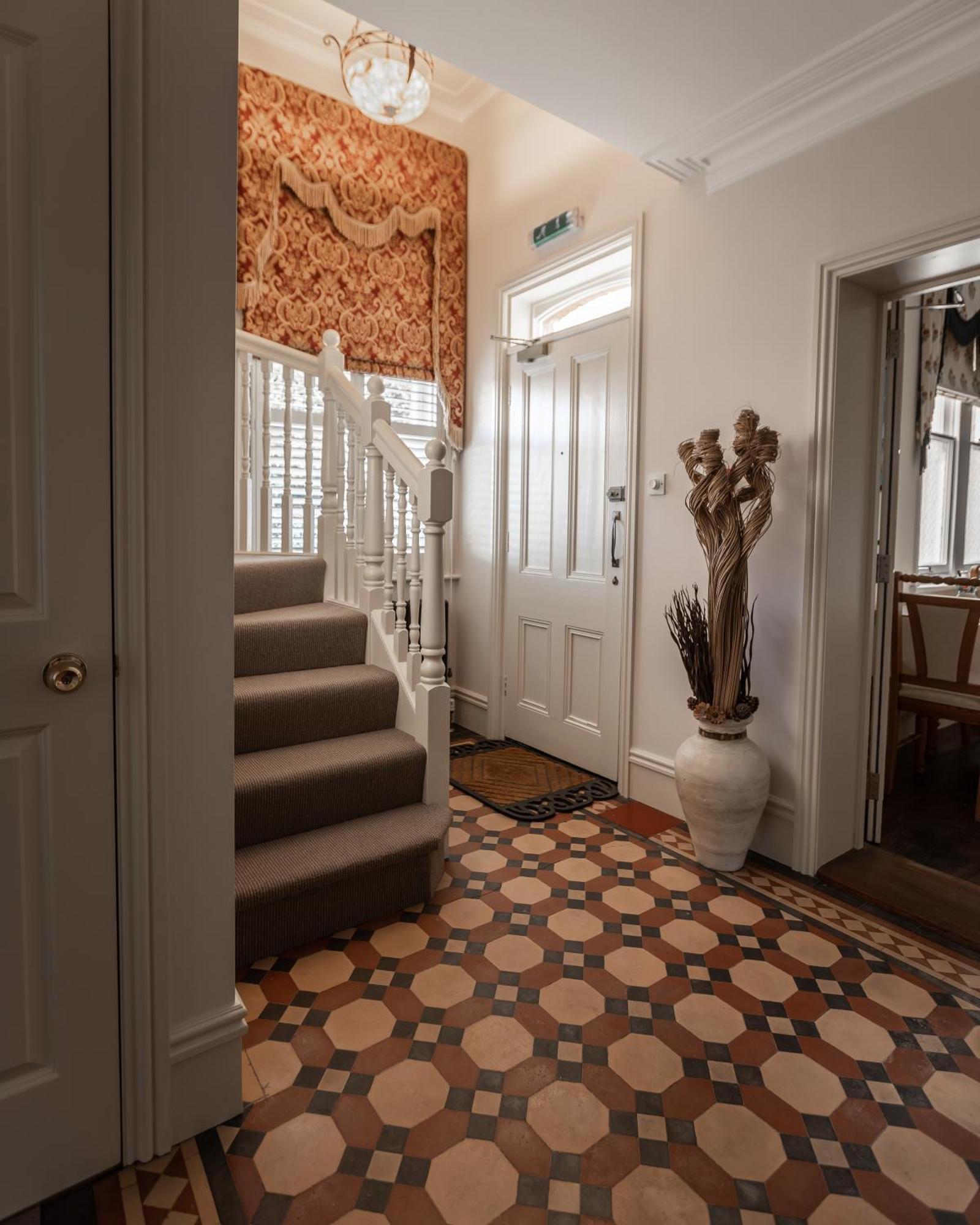 Cranborne House Hotel Пул Екстериор снимка